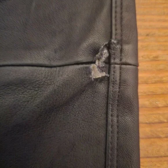 *GENETIC SHYA ZIP LEATHER CIGARETTE PANT COLOR NAVY/BLACK SZ 28 NEW WITH DEFECT - Picture 8 of 16